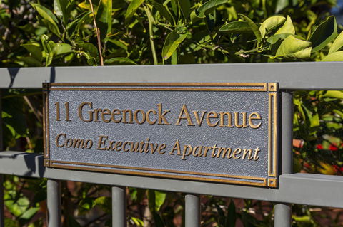 Como Executive Apartment - Pubs and Clubs 18