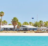 RAC Monkey Mia Dolphin Resort - Pubs and Clubs