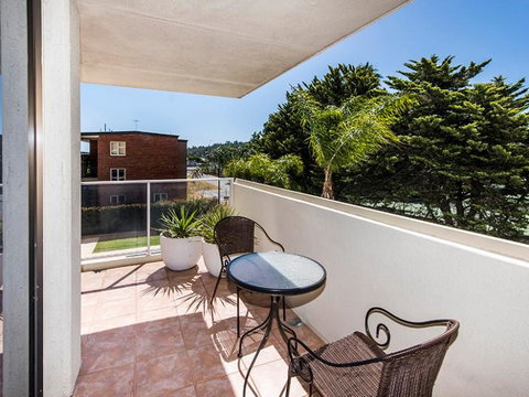 South Perth Deluxe Apartment - Go Out 37
