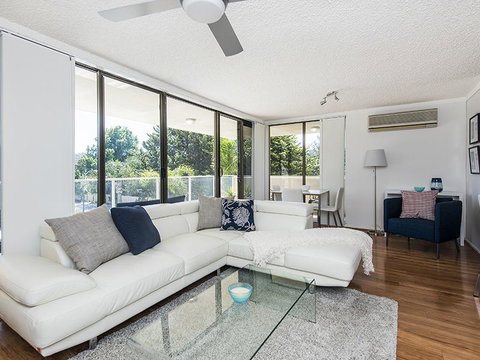 South Perth Deluxe Apartment - Go Out 15