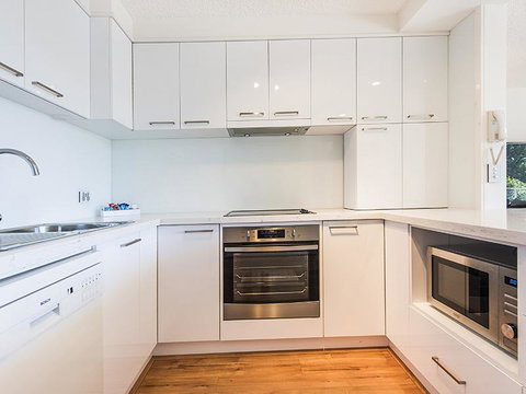 South Perth Deluxe Apartment - Go Out 17