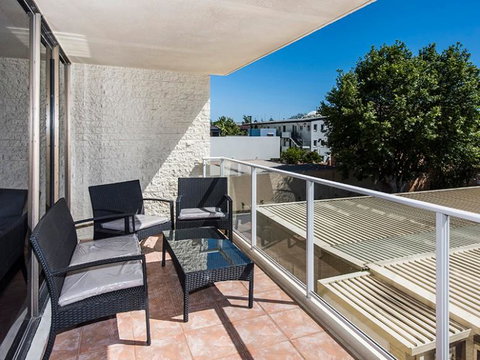 South Perth Deluxe Apartment - Go Out 1