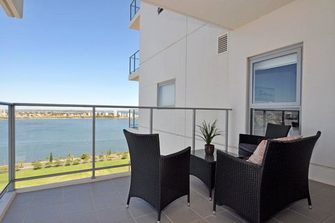 Astra Apartments Perth CBD - Pubs and Clubs 28