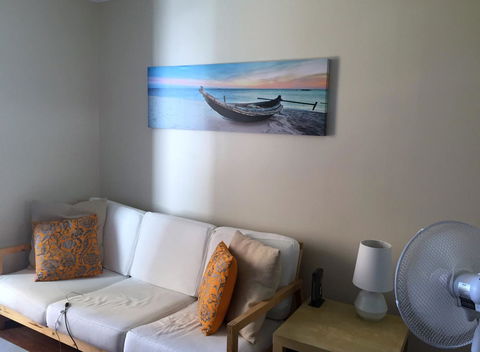 Mollies - Central Fremantle 1 Bedroom Apartment - Pubs and Clubs 7