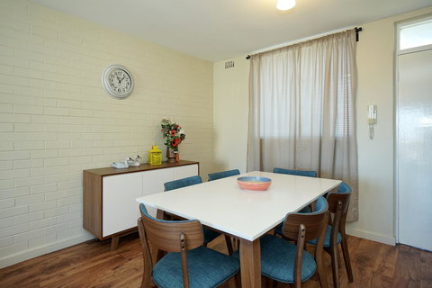 Freo Apartment - Pubs and Clubs 3