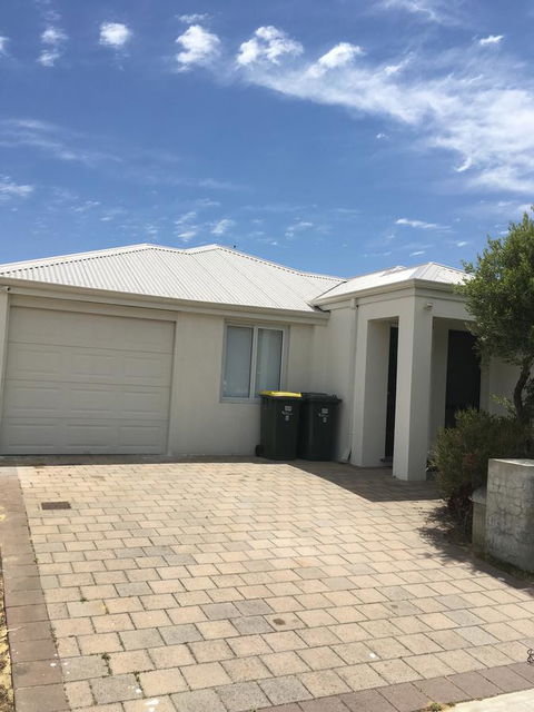Shiraz Heights - Pubs and Clubs 8