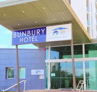 Bunbury Hotel Koombana Bay - Pubs and Clubs