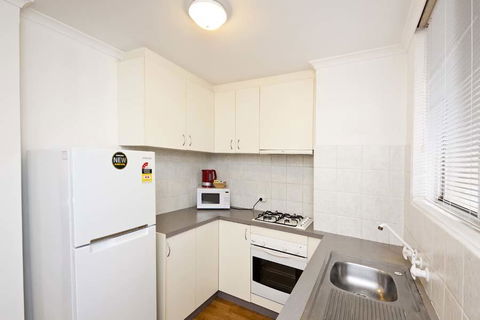 Cunningham Terrace 8 - Go Out 7