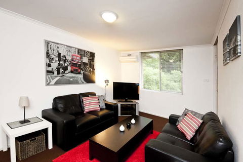 Cunningham Terrace 8 - Go Out 5