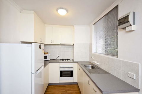 Cunningham Terrace 8 - Go Out 3