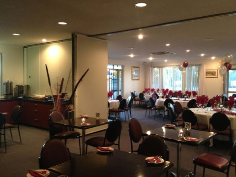 Pinnacles Edge Resort - Pubs and Clubs 4