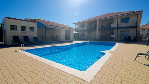Pinnacles Edge Resort - Pubs and Clubs 5