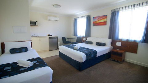 Pinnacles Edge Resort - Pubs and Clubs 21
