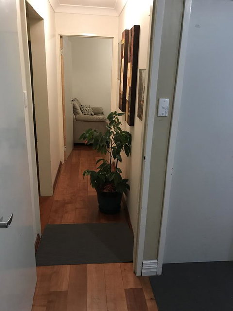 Master Room With Attachd Bath - Go Out 8
