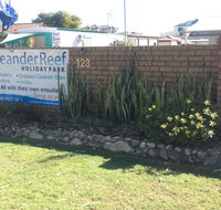 Leander Reef Holiday Park - Pubs and Clubs