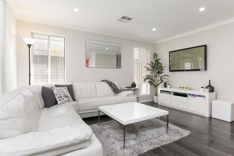 Perth Comfy Stays - Pubs and Clubs 0