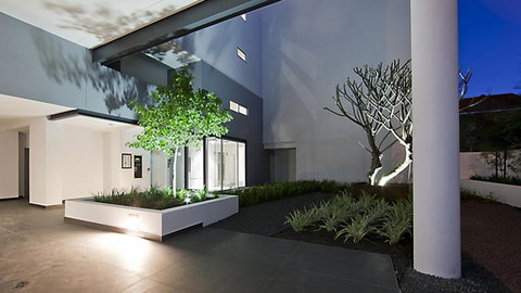 Scene Apartment 11 - Go Out 0