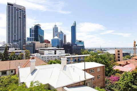 Scene Apartment 11 - Go Out 3