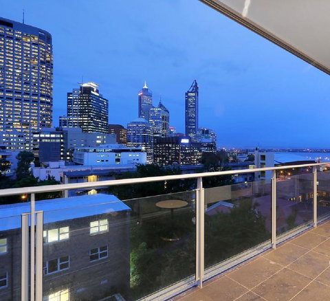 Scene Apartment 11 - Go Out 14