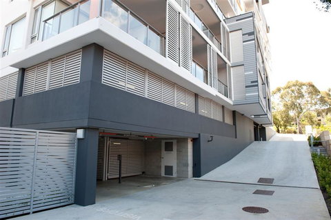 Scene Apartment 11 - Go Out 26