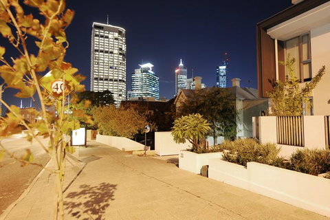 Scene Apartment 11 - Go Out 24