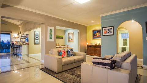 Mullaloo B & B - Pubs and Clubs 18