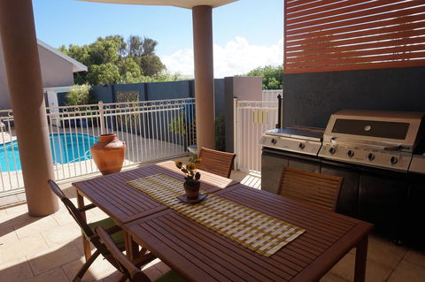 Gecko Lodge Kalbarri - Pubs and Clubs 29