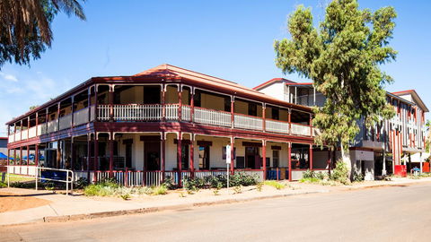 Beadon Bay Hotel - Pubs and Clubs 0