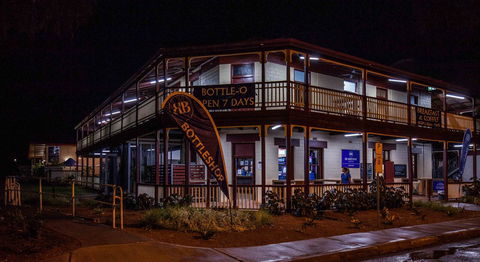 Beadon Bay Hotel - Pubs and Clubs 20
