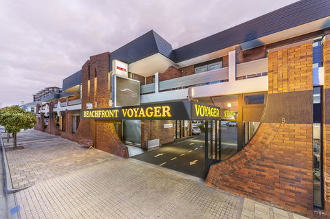 Beachfront Voyager Motor Inn - Go Out 2