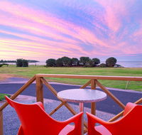 Discovery Parks  Devonport - Pubs and Clubs