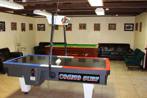 Tullah Lakeside Lodge - Pubs and Clubs 31