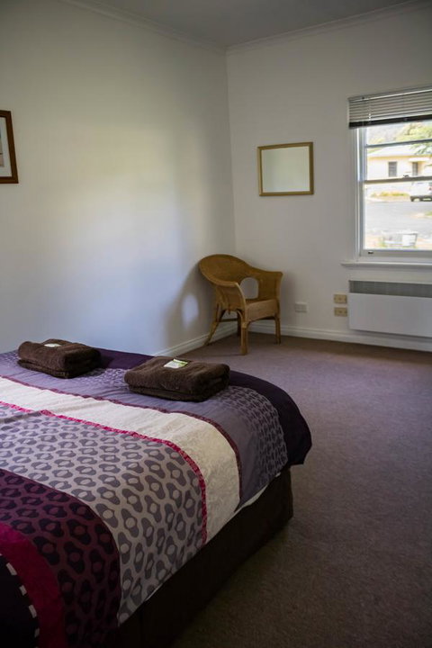 Giants Table And Cottages - Go Out 6