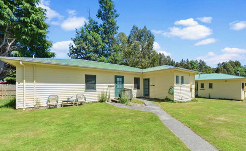 Giants Table And Cottages - Go Out 10