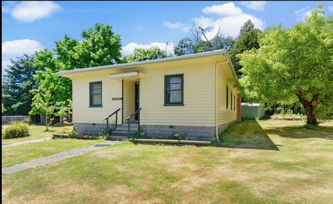 Giants Table And Cottages - Go Out 2