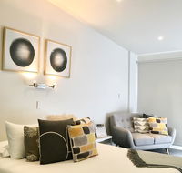 Sandy Bay Studio Apartment - Go Out