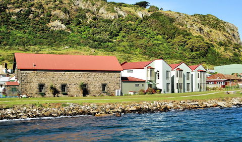 Stanley Village Waterfront Accommodation - Pubs and Clubs 12