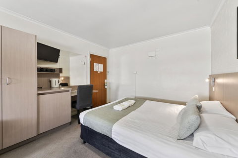 The Cornwall Boutique Hotel - Pubs and Clubs 18