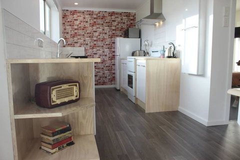 Boomers Retreat, Alonnah, Bruny Island - Go Out 9