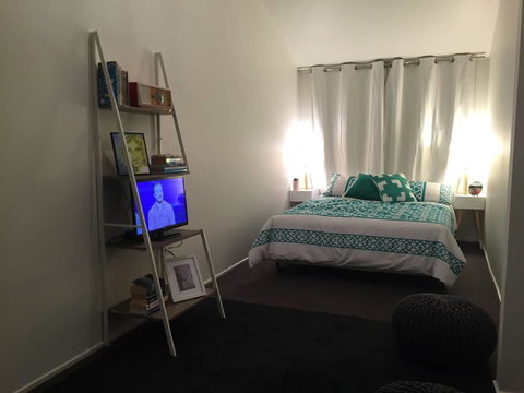 Boomers Retreat, Alonnah, Bruny Island - Go Out 6