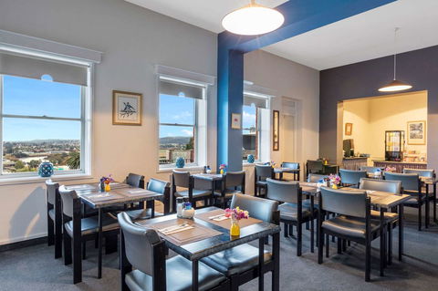 Coach House Launceston - Pubs and Clubs 33