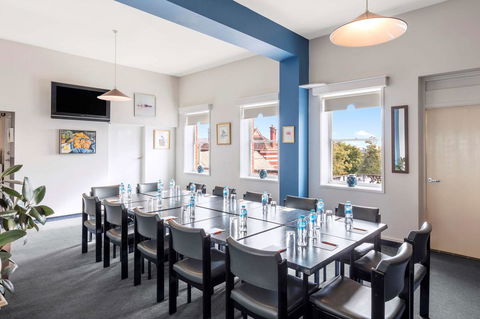 Coach House Launceston - Pubs and Clubs 34