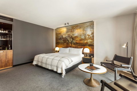 MACq 01 Hotel - Go Out 17