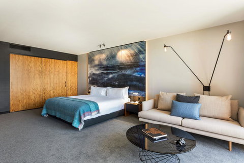 MACq 01 Hotel - Go Out 37