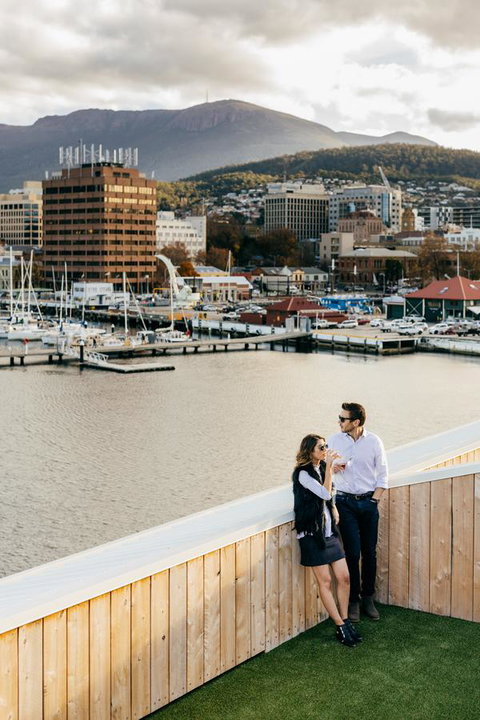 MACq 01 Hotel - Go Out 20