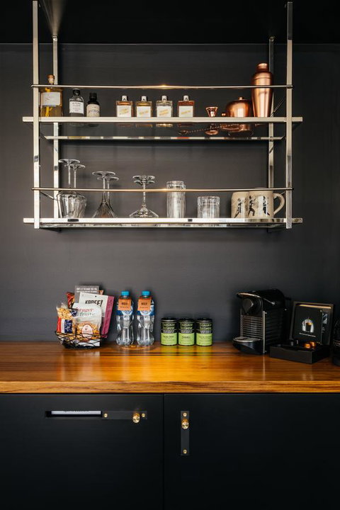 MACq 01 Hotel - Go Out 23