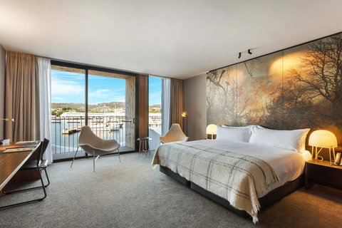 MACq 01 Hotel - Go Out 3