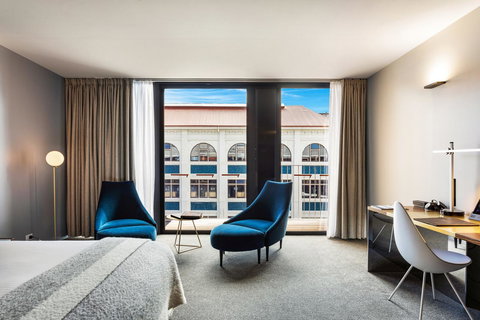 MACq 01 Hotel - Go Out 14