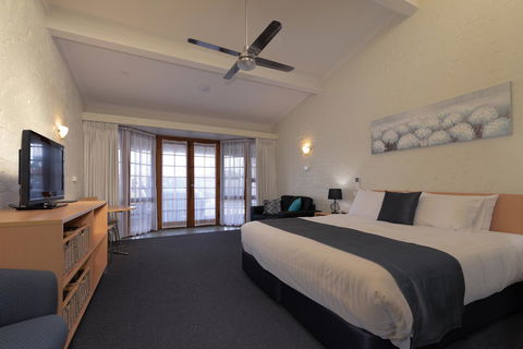 Barclay Motor Inn - Go Out 1