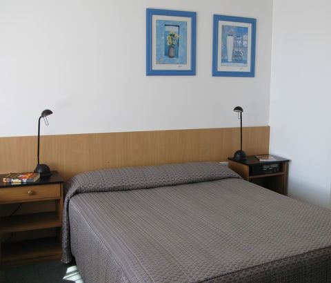 Barclay Motor Inn - Go Out 44